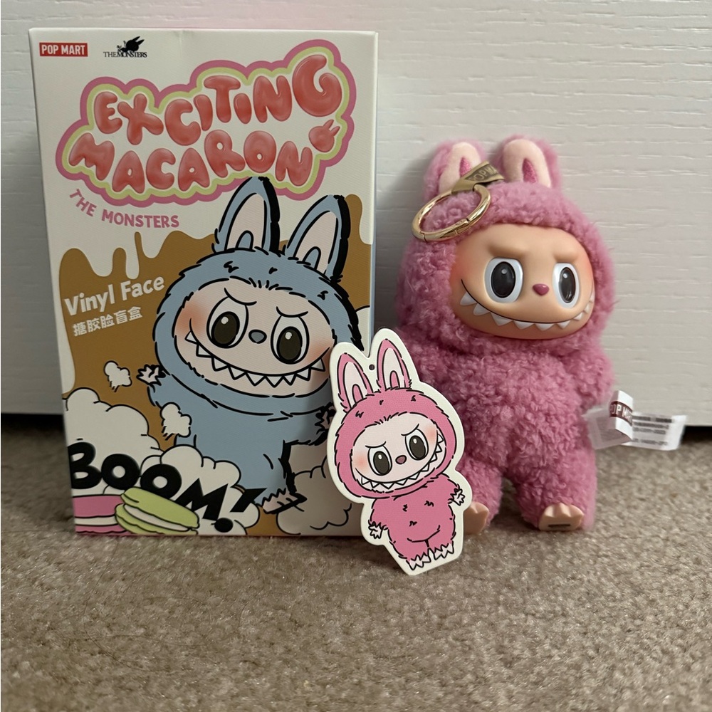 Pop Mart Exciting Macaron Labubu - Lychee Berry